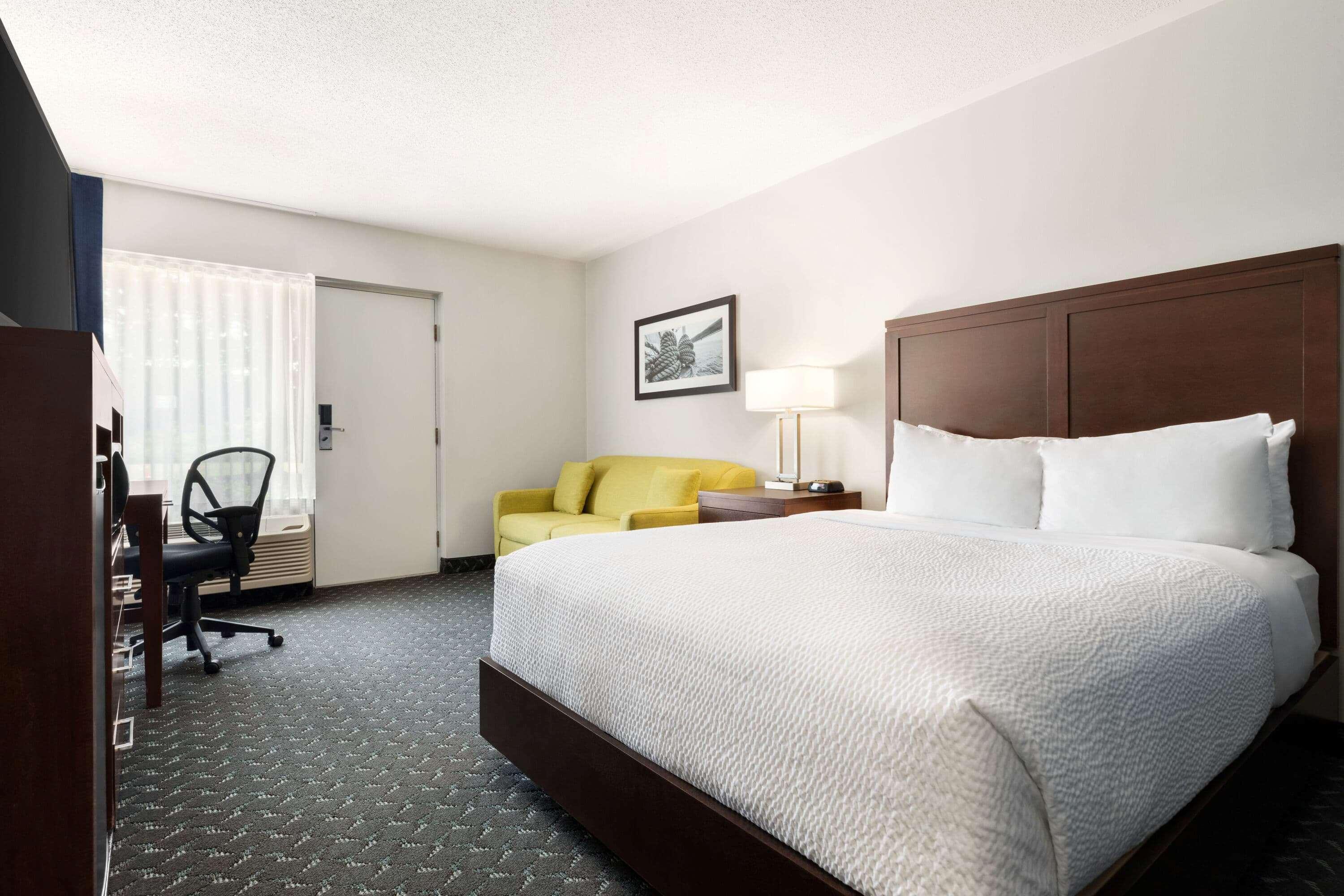 Days Inn By Wyndham Sarnia Harbourfront Extérieur photo