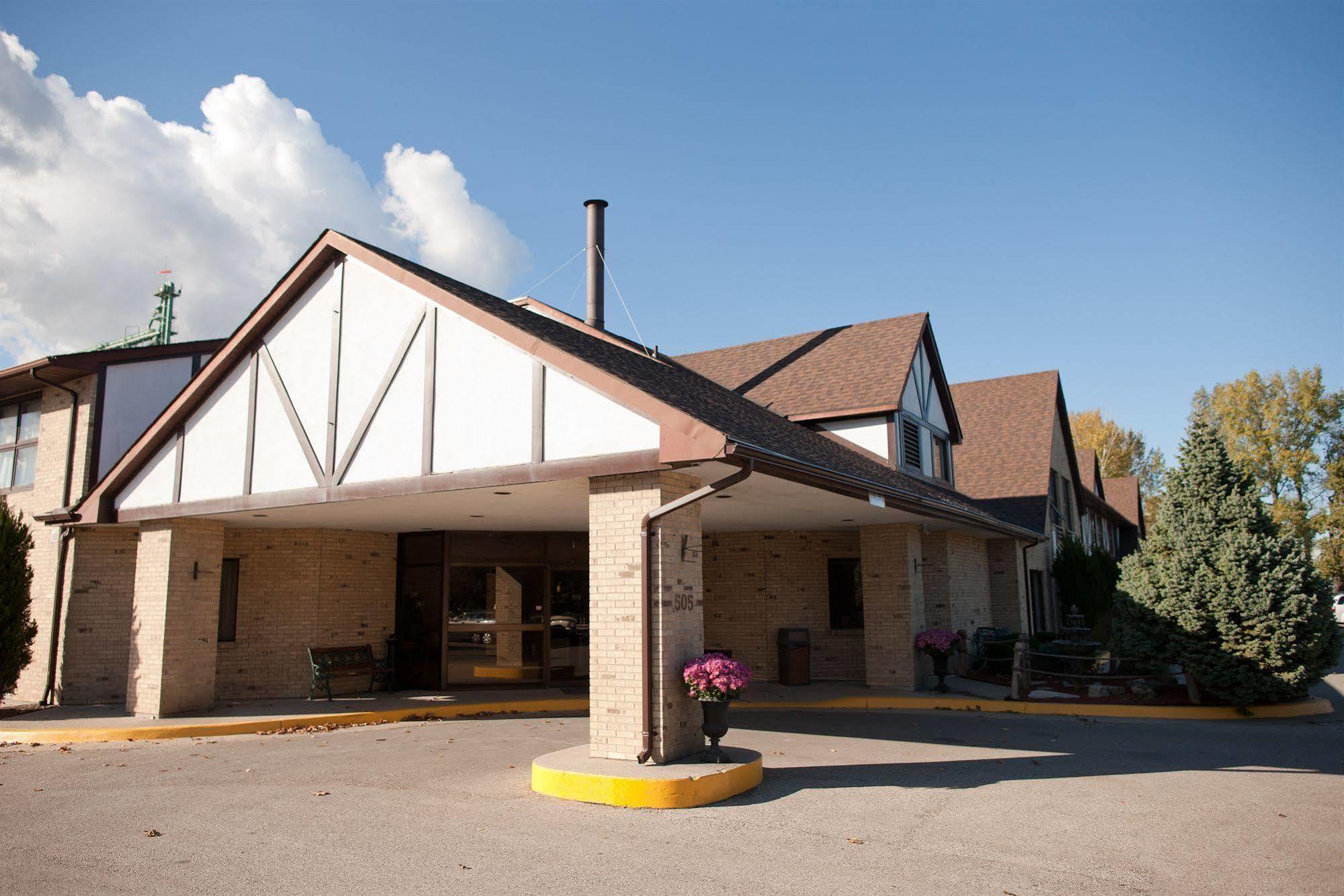 Days Inn By Wyndham Sarnia Harbourfront Extérieur photo